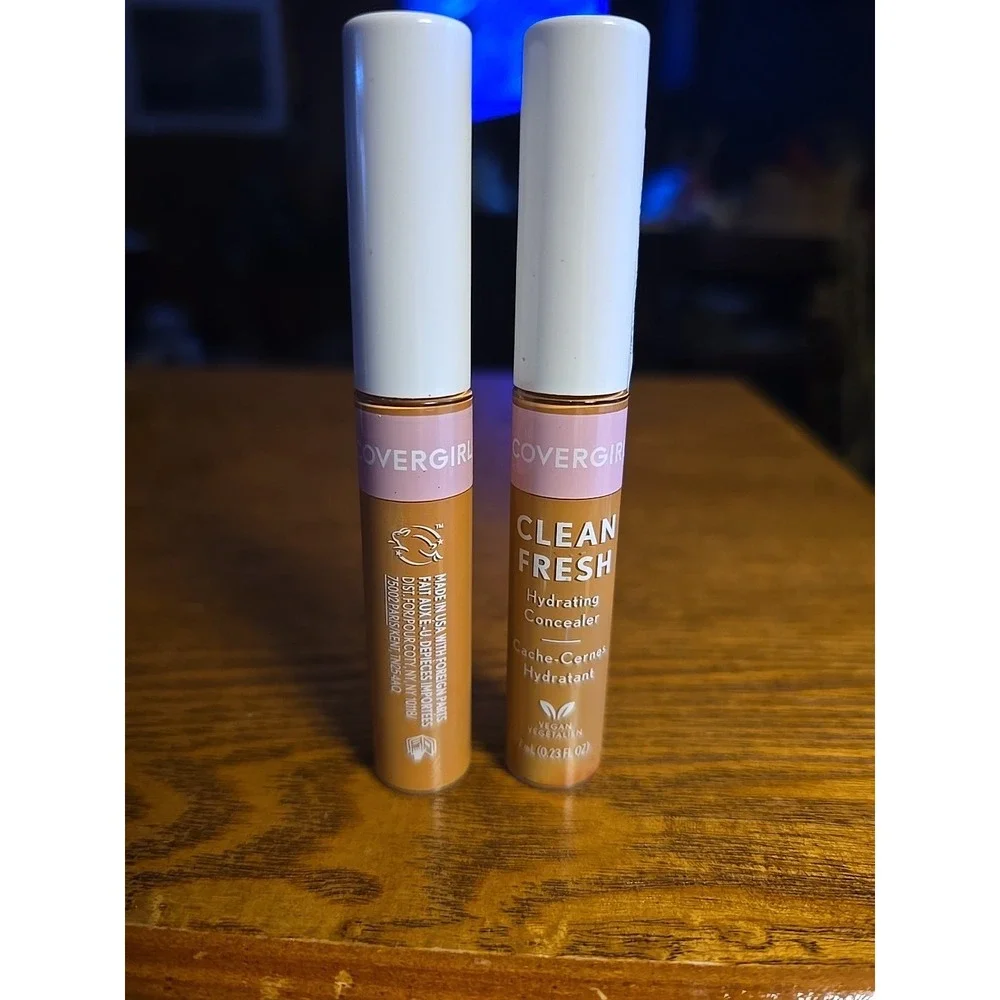 COVERGIRL Clean Fresh Hydrating Concealer, 410  Rich / Deep , 0.23 oz.  Lot Of 2